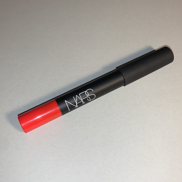 Red Square Nars Velvet Matte Lip Pencil - Picture 1 of 6